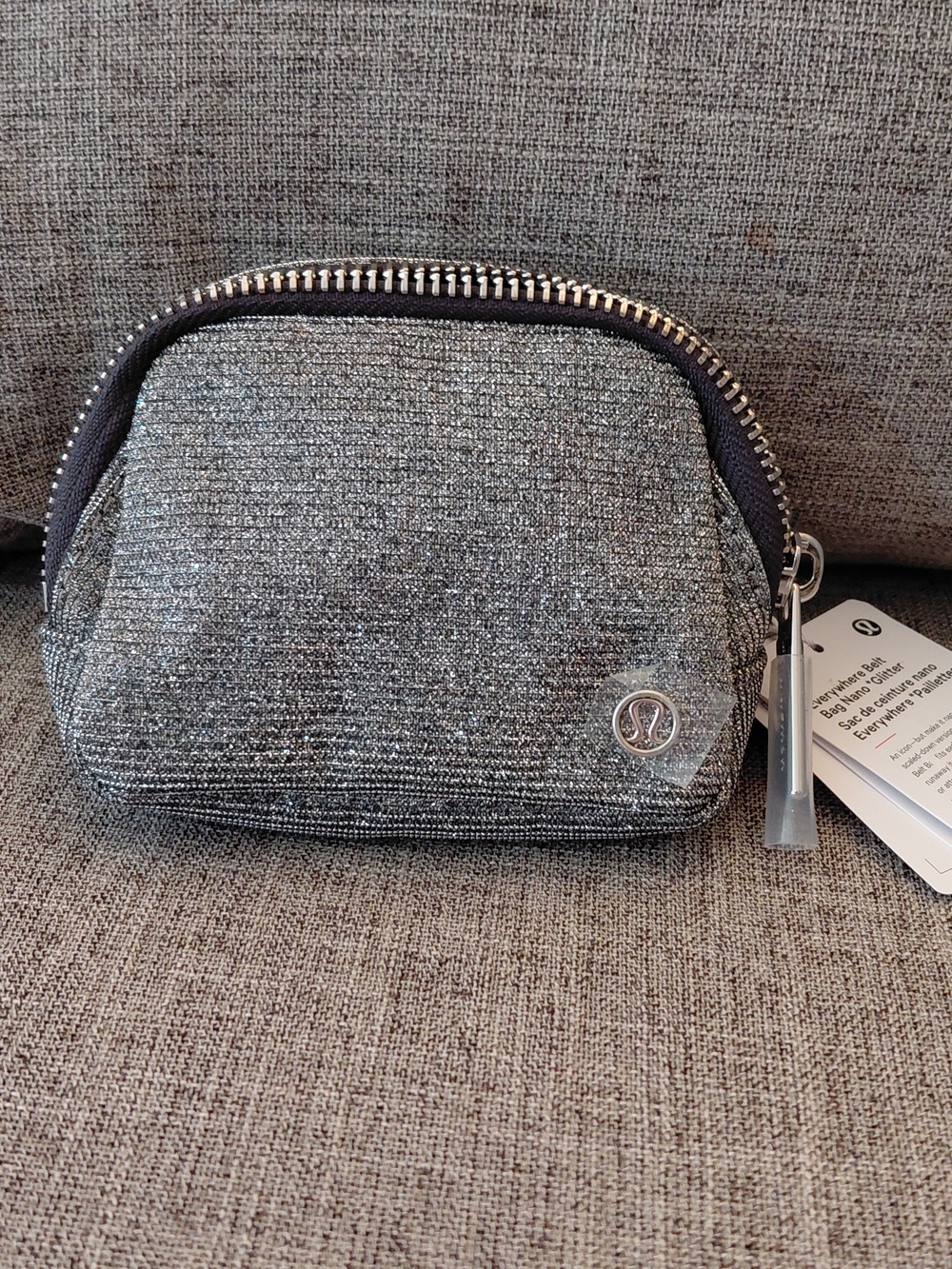 lululemon Glitter Everywhere Belt Bag Nano in Silver-Black